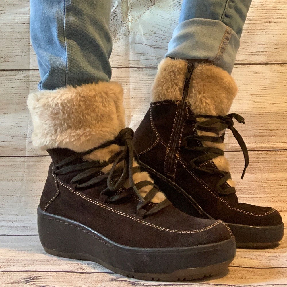 Naturalizer faux fur lined boots
